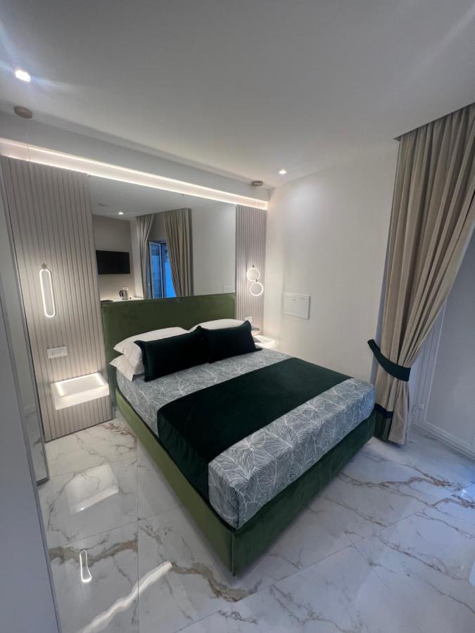 La Lepre Artemide Bed & Breakfast Naples Exterior photo